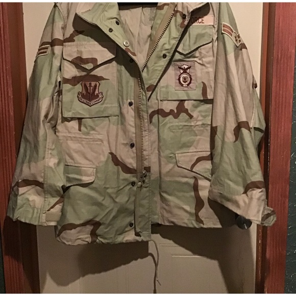 Field Jacket US Military Issue Three Tone Desert Camouflage - Picture 2 of 16